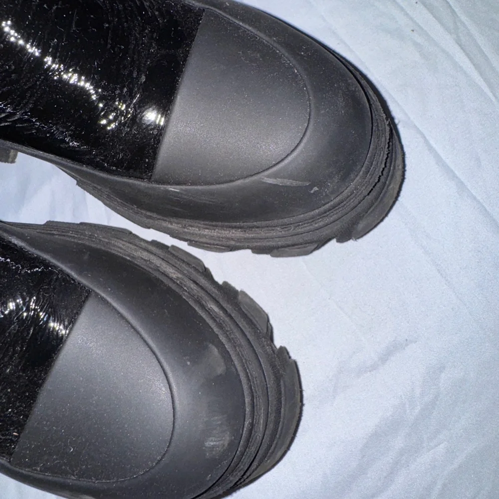 GANNI Cleated Heeled Mid Chelsea Boots in Black Naplack GUC - Picture 11 of 14